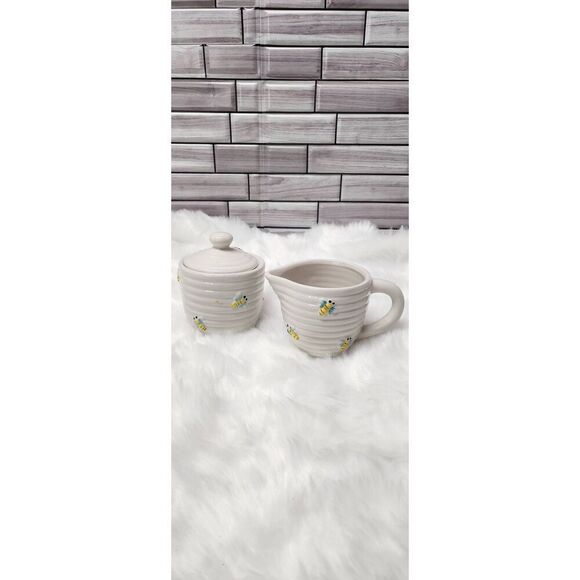 Honey Bee Ceramic Cream and Sugar Set Home Essentials - Picture 1 of 11